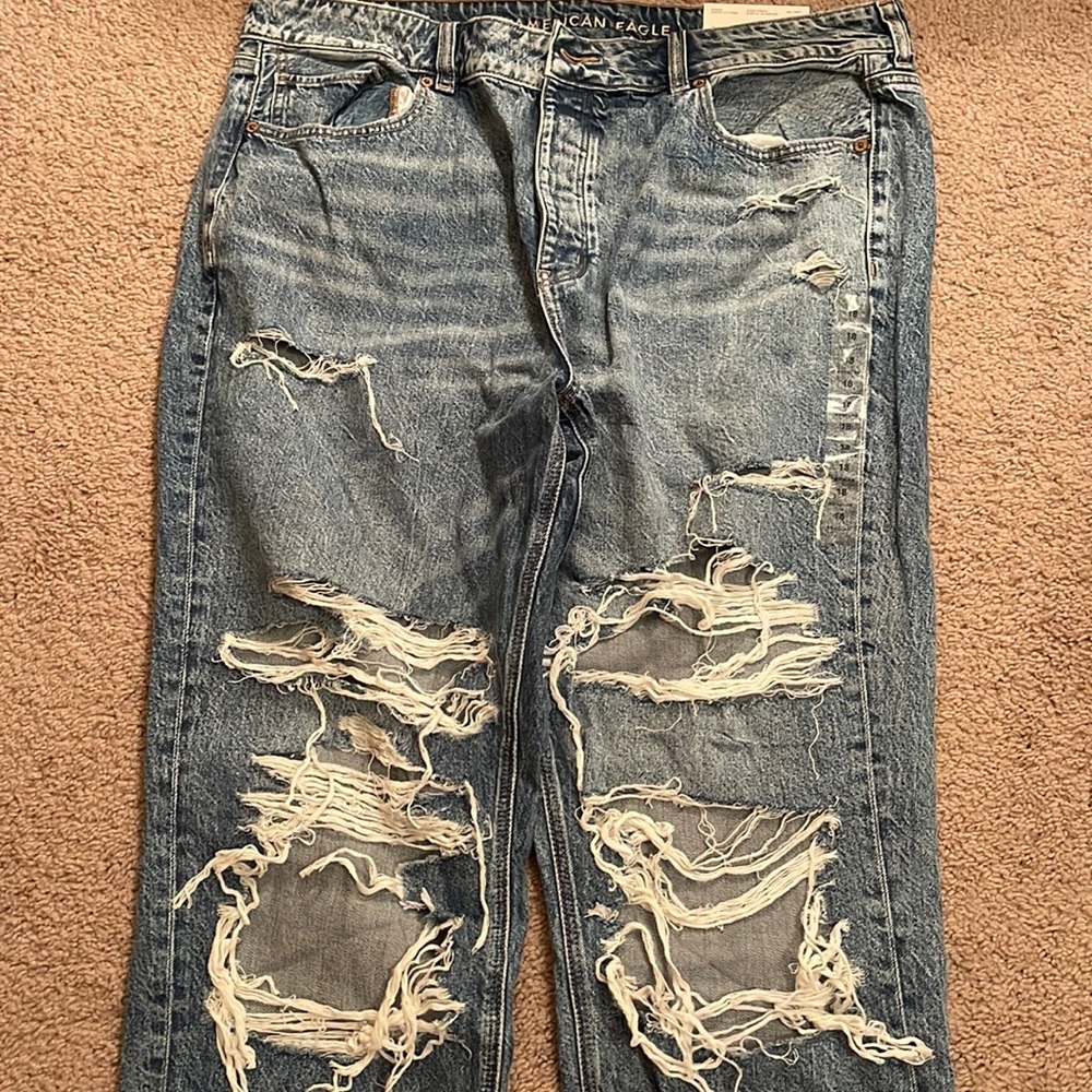 AE Tomgirl Jeans